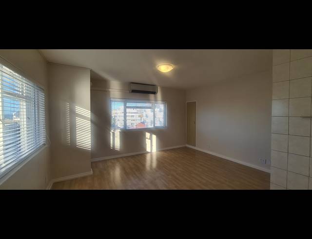 0.5 BEDROOM APARTMENT RENTED IN SEA POINT